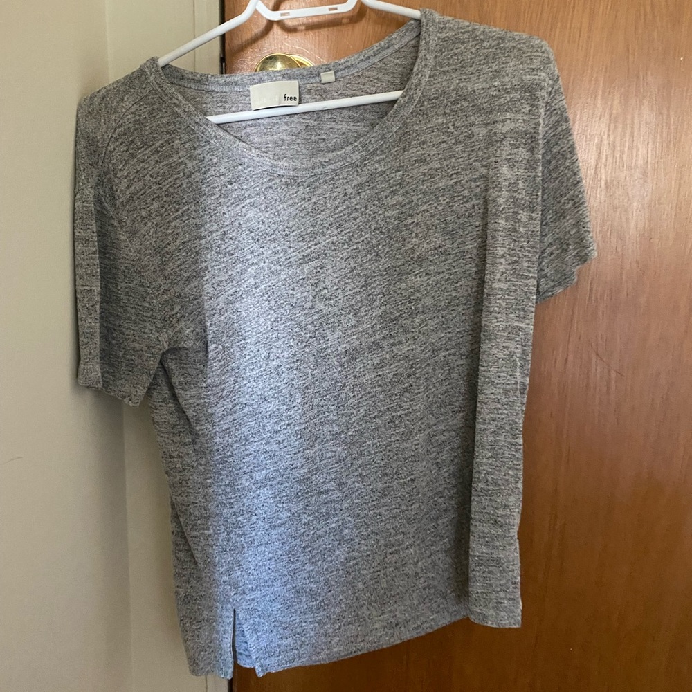Wilfred Free tshirt from Aritzia